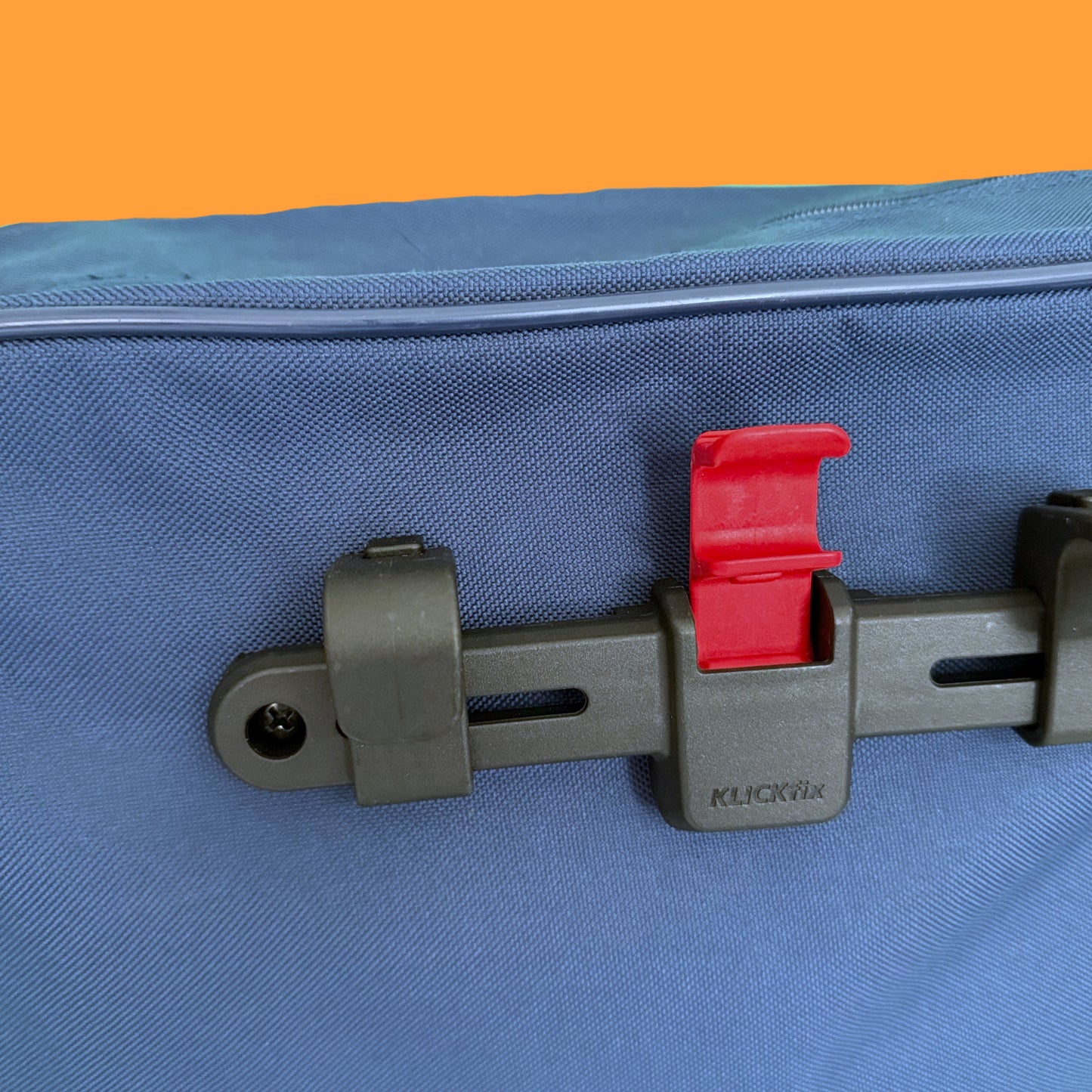 Upcycled vintage 80s travel bag pannier blue