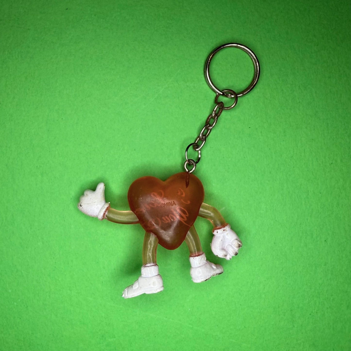 Retro plastic red heart keyring