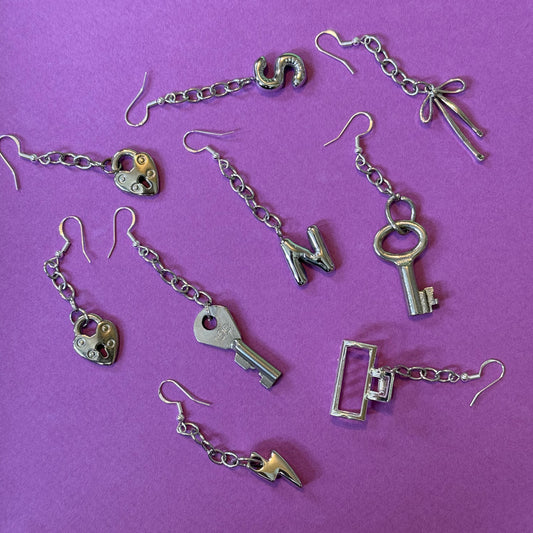 Vintage silver motif drop chain earrings