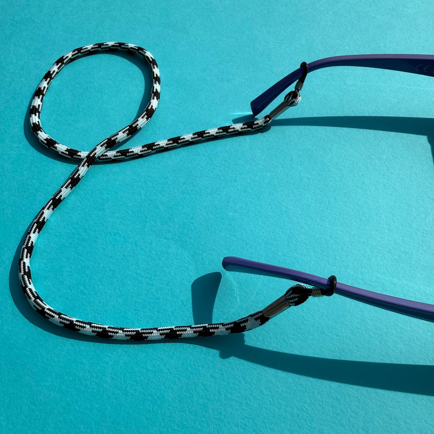 Glasses chain paracord black & whitr