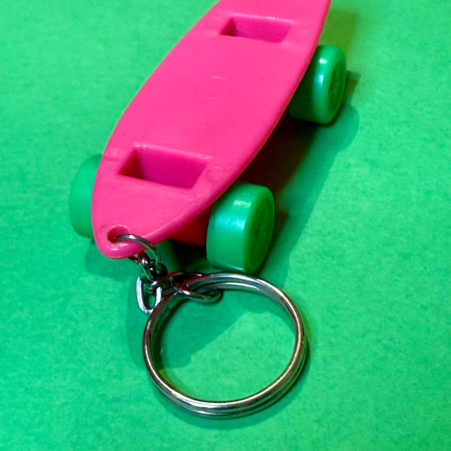Retro vintage 80s skateboard pink