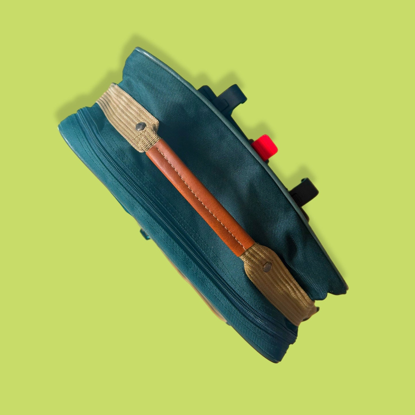 Upcycled vintage 80s travel bag pannier green