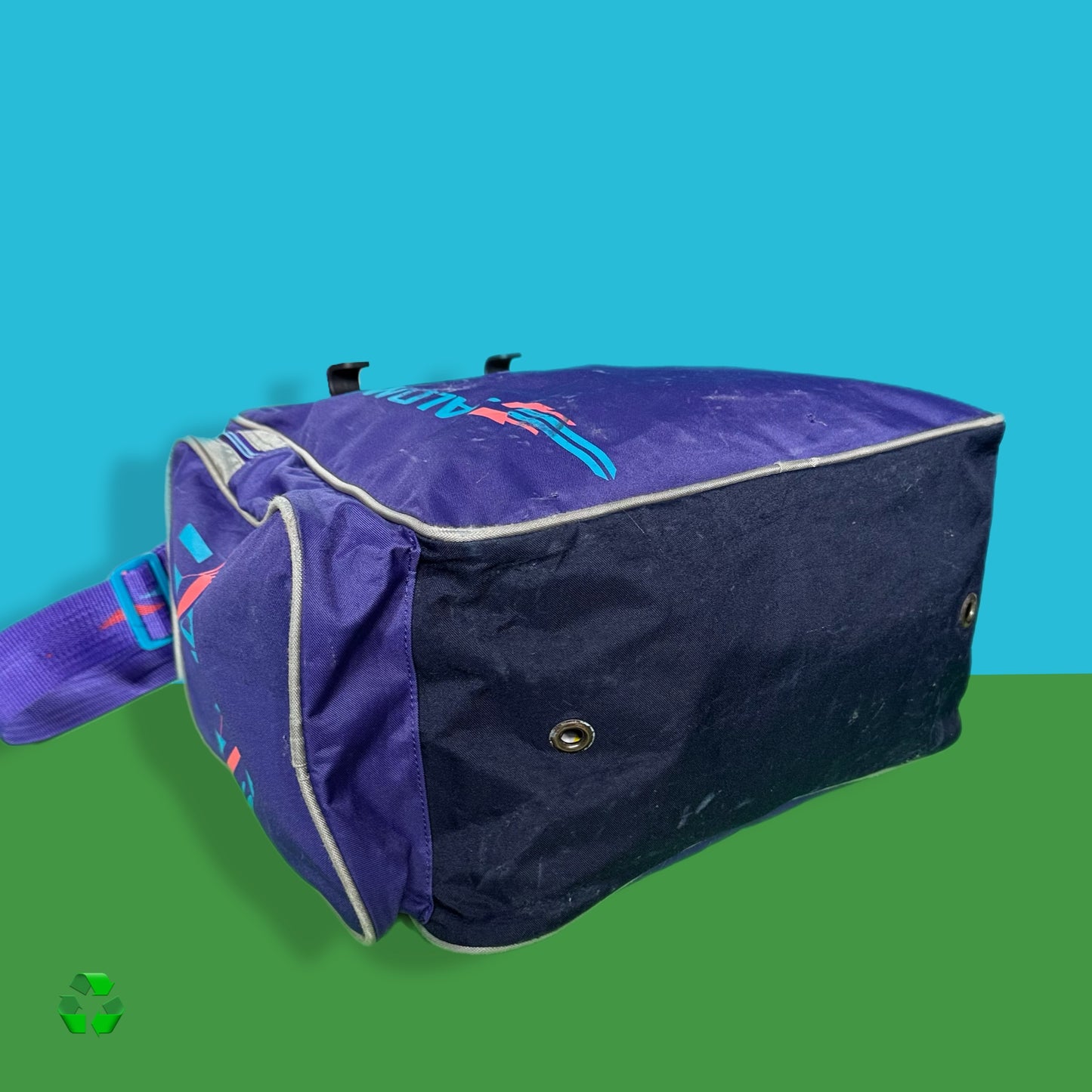 Upcycled vintage 80s Salomon sports bag pannier
