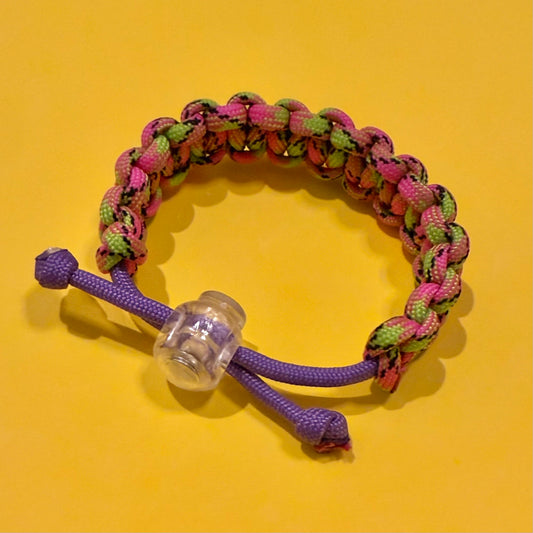 Instructions for paracord bracelet