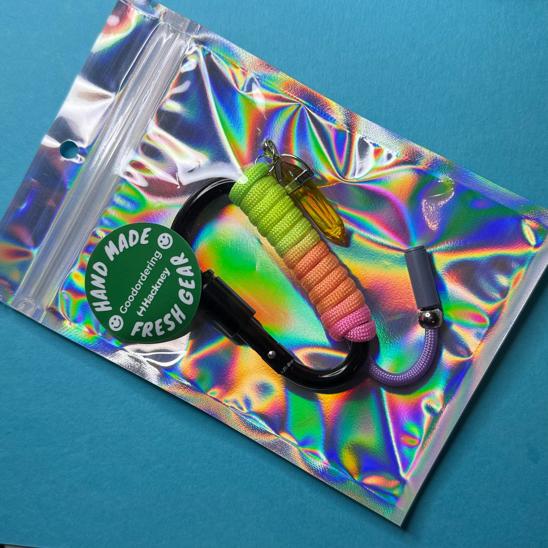 Paracord Carabiners: The DIY Accessory Everyone’s Clipping On