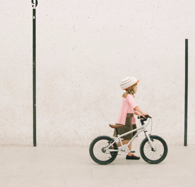 Should my child wear a helmet on a scooter?