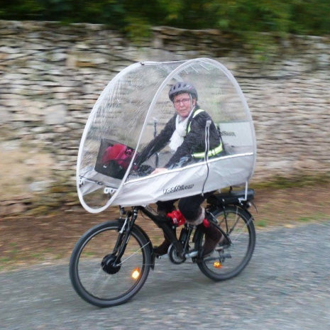 Bicycle with rain cover