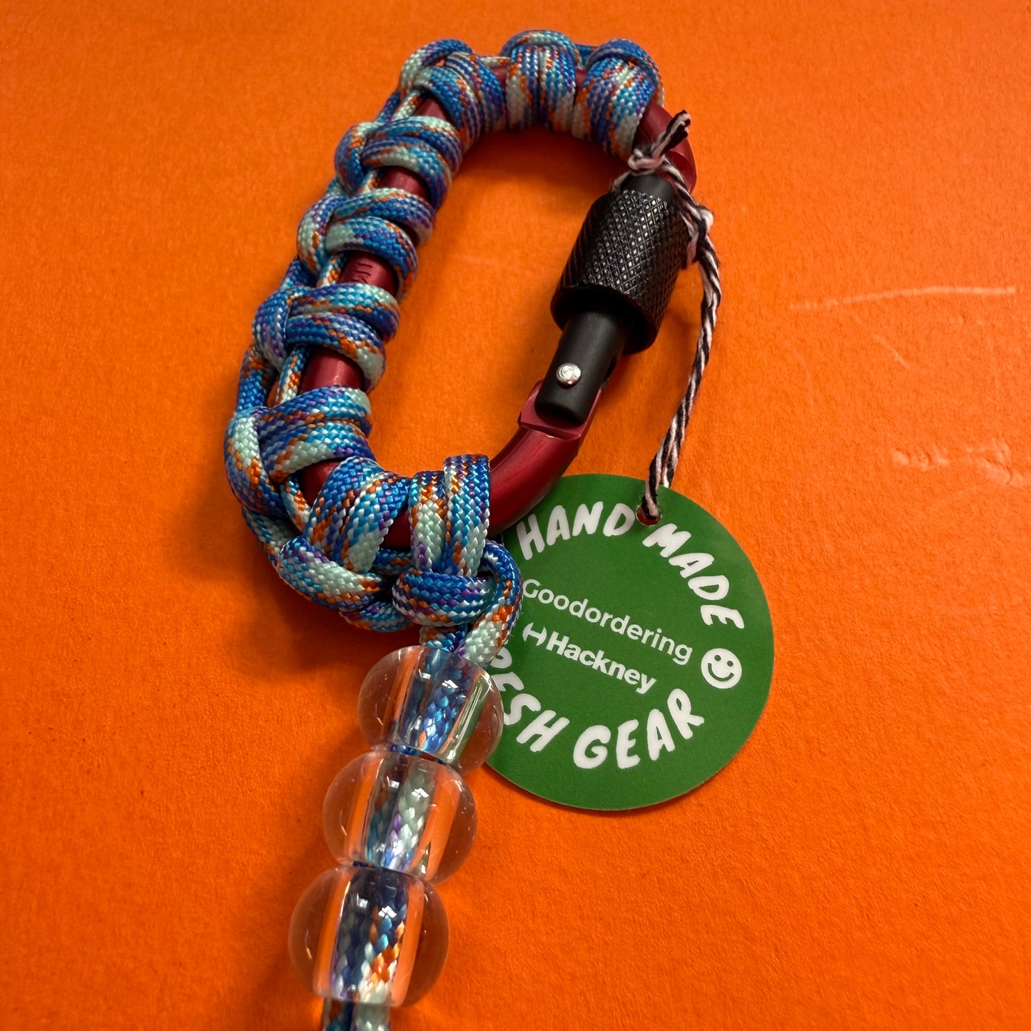Paracord wrapped carabiner blue beaded
