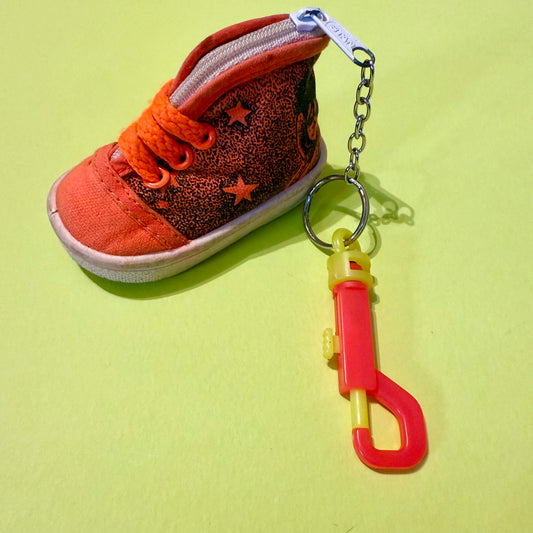 Retro vintage 80s keyring trainer orange