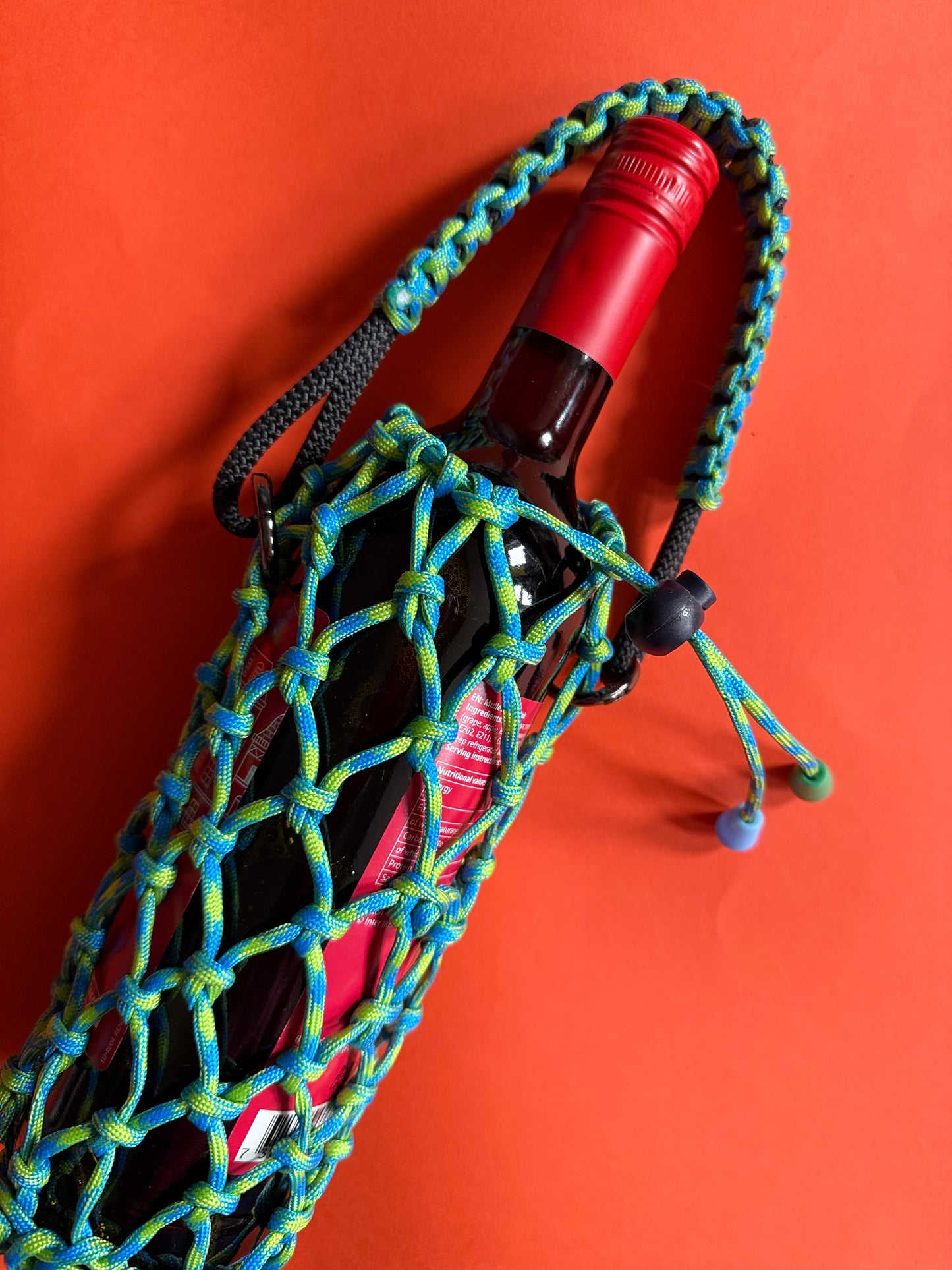 Macrame paracord bottle bag