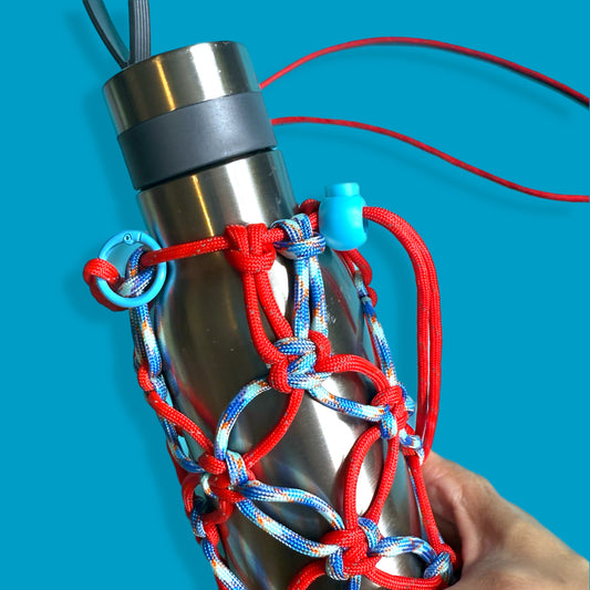Macrame para cord bottle bag red blue
