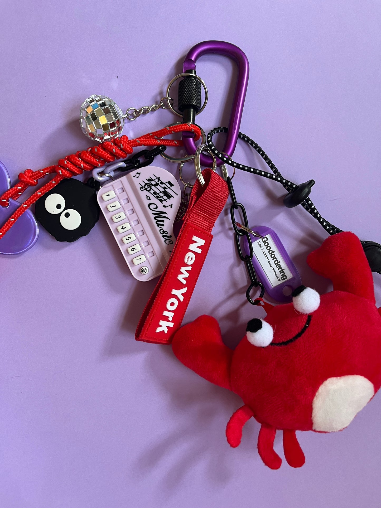 Crab bag charm airtag holder