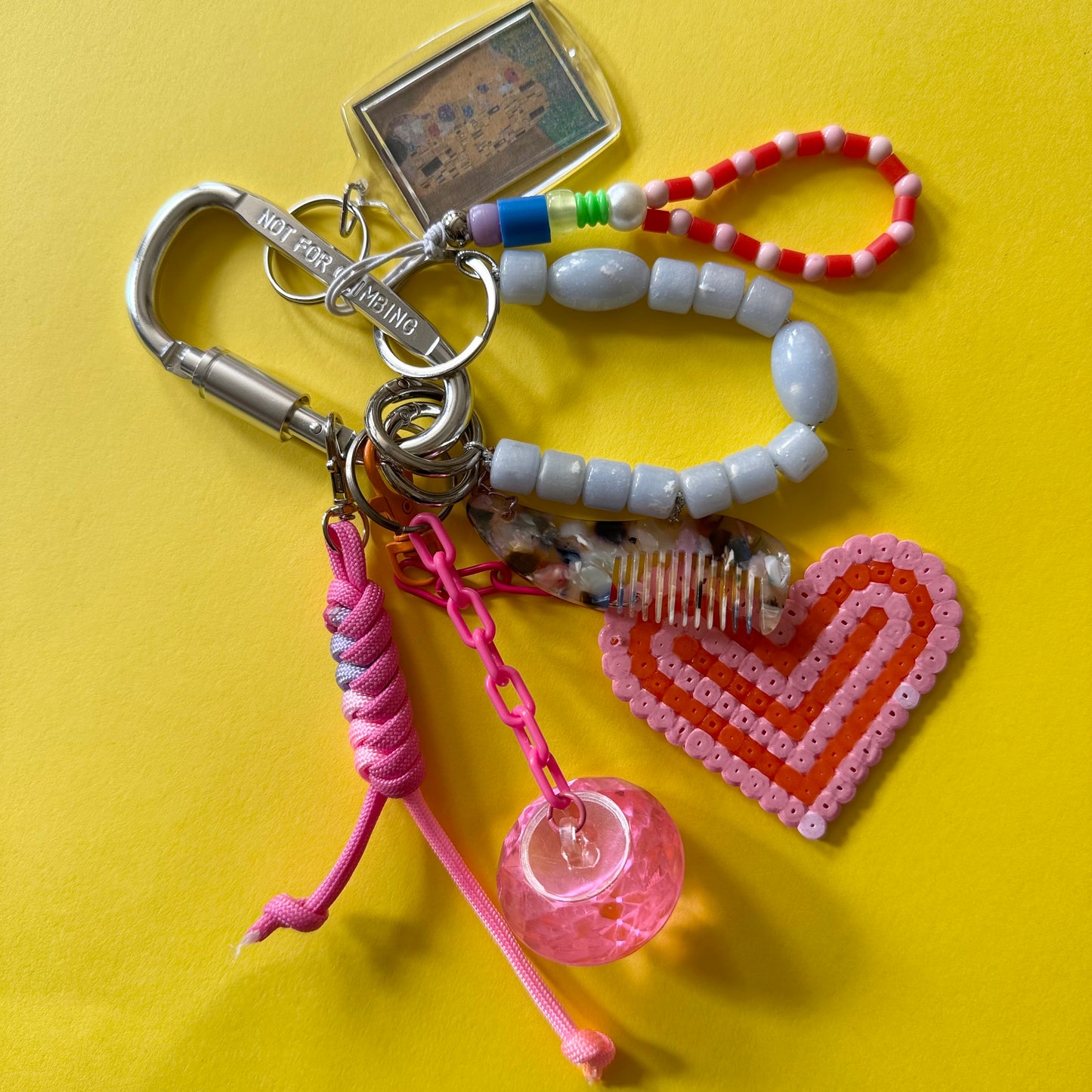 Bag charm and keyring Comb