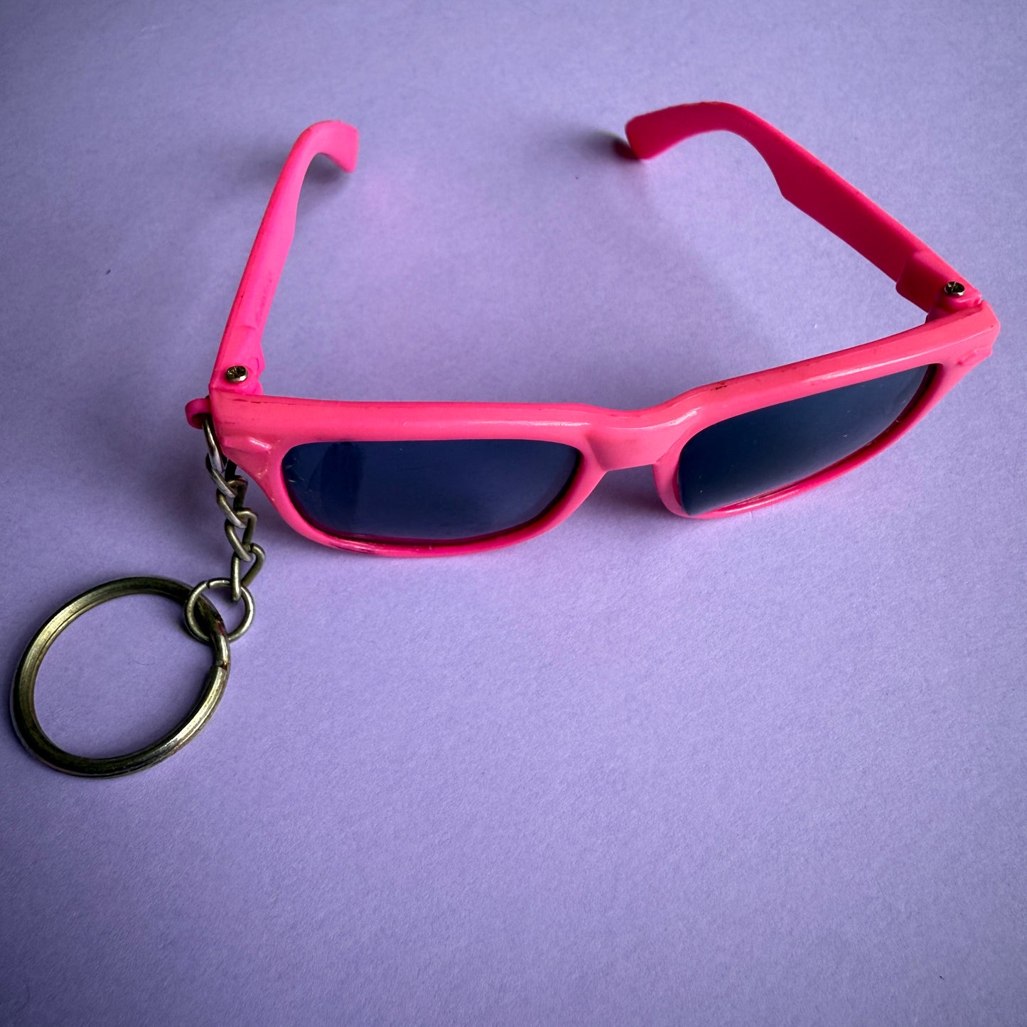 Neon 80s mini sunglasses charm keyring