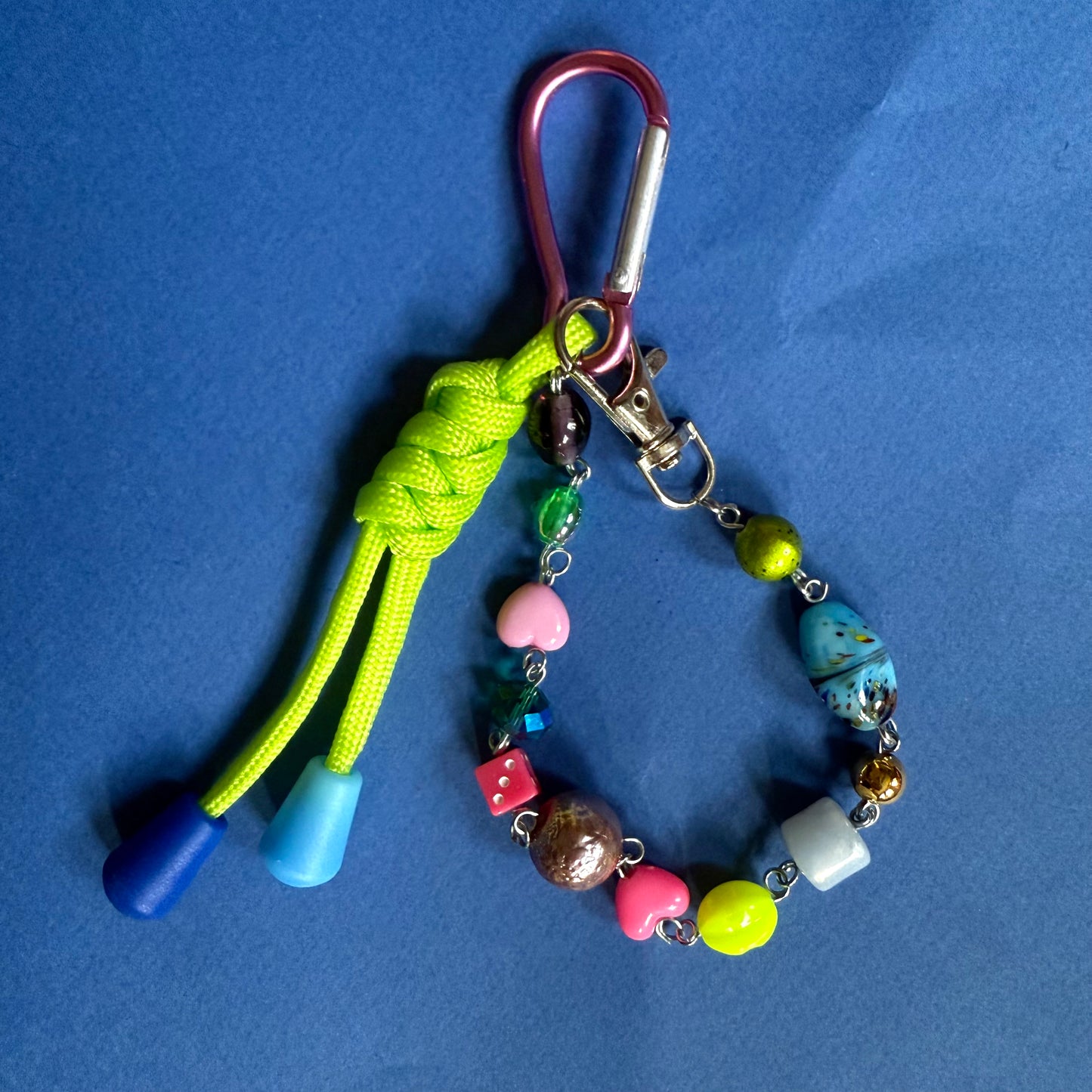 Bead and paracord keyring