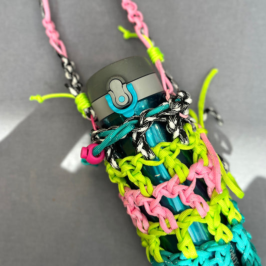 Crocheted Mini bag / bottle bag with wristlet