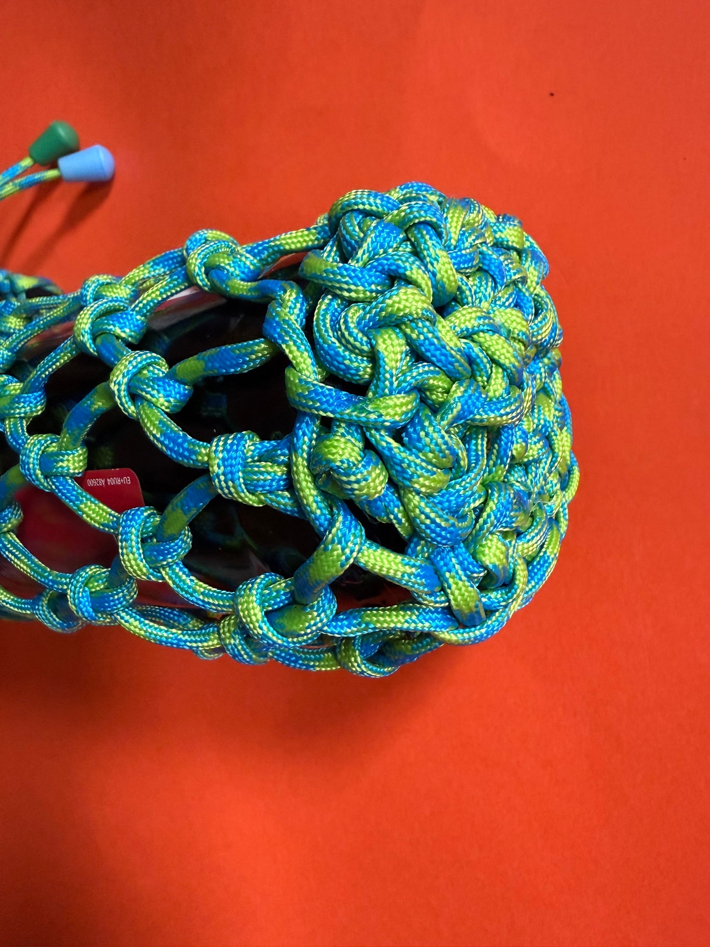 Macrame paracord bottle bag