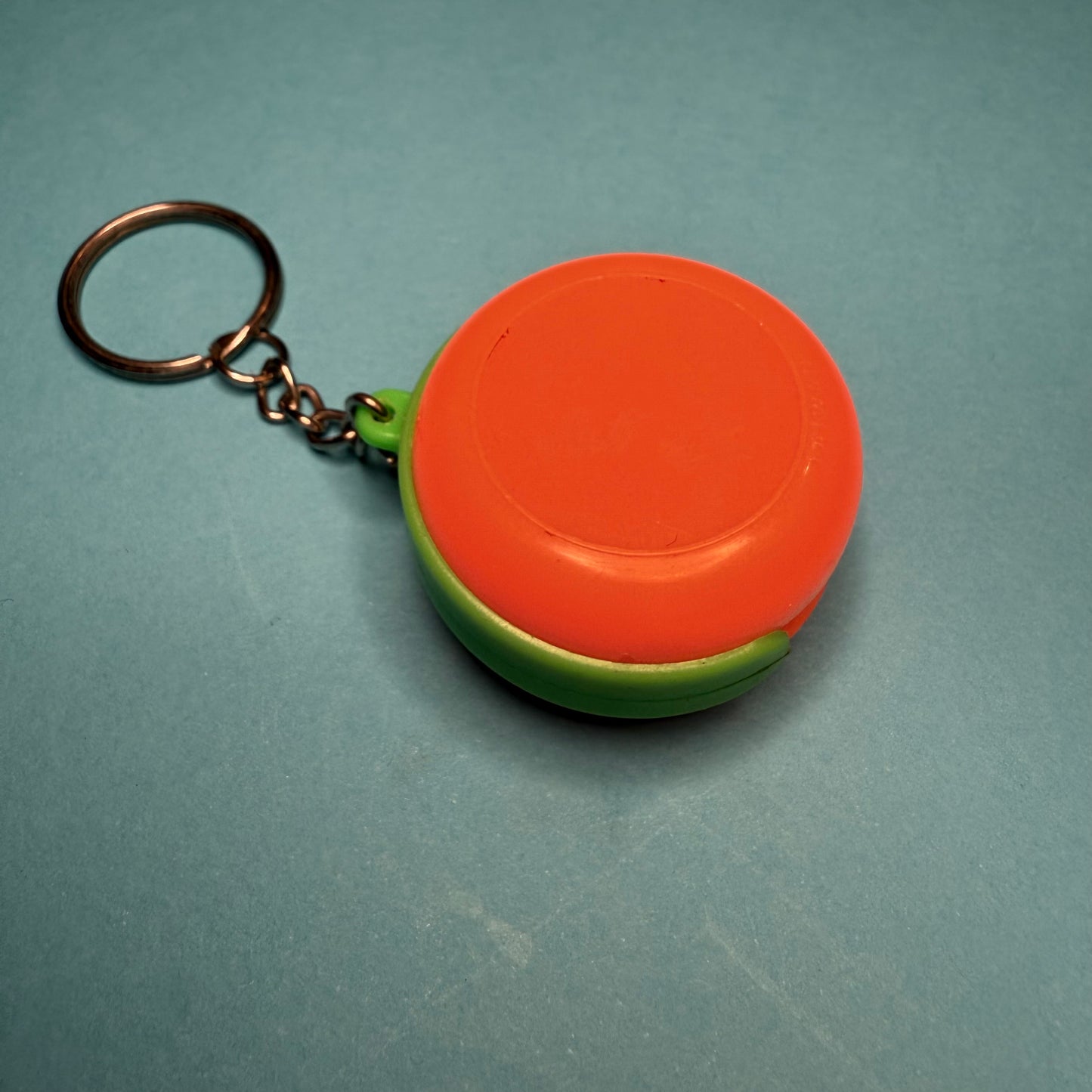 Neon 80s yo-yo keyring