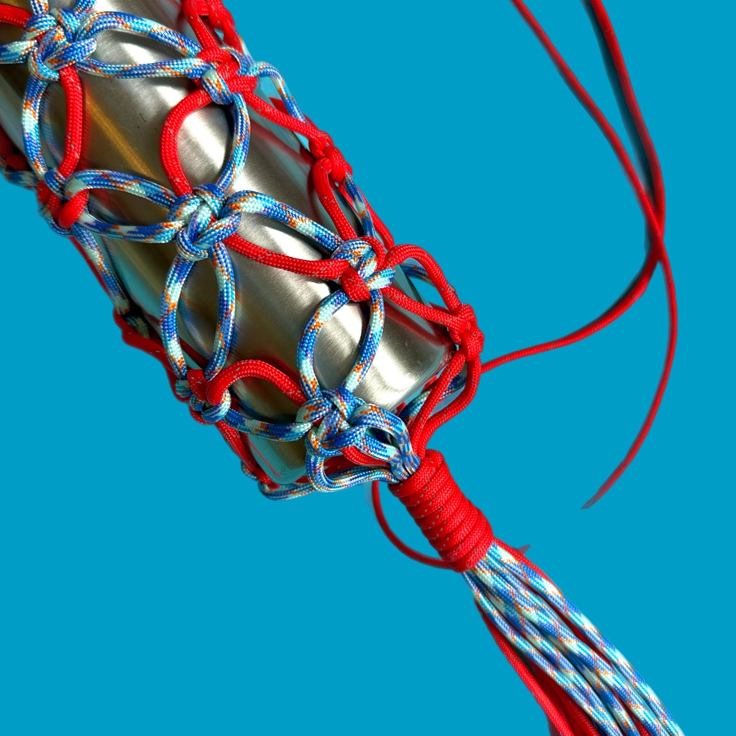 Macrame para cord bottle bag red blue