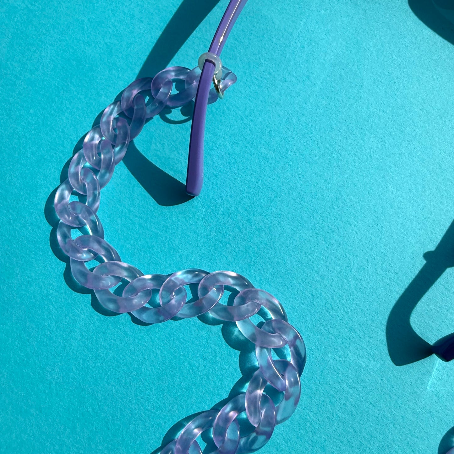 Glasses chain chunky translucent purple
