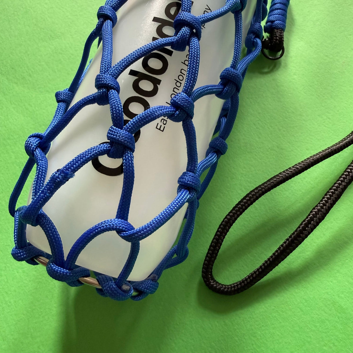 Macrame paracord bottle bag