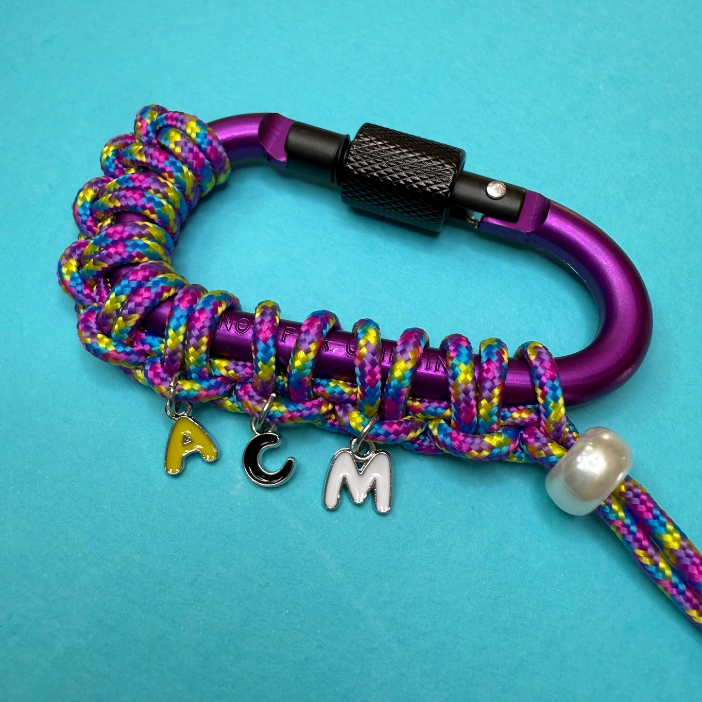 Personalised paracord wrapped carabiner charm