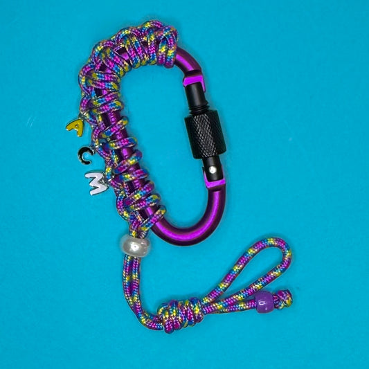 Personalised paracord wrapped carabiner charm