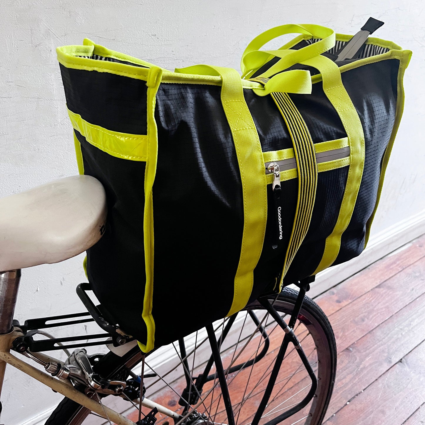 Neon tote backpack pannier with Kompakt rail hardware