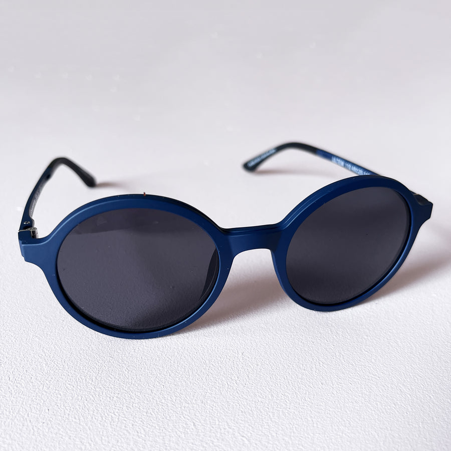 Navy blue magnetic glasses & sunglasses in one