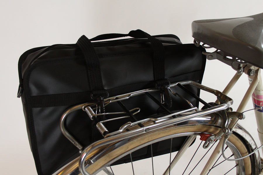 Monochrome Briefcase: Convertible pannier bag - Goodordering