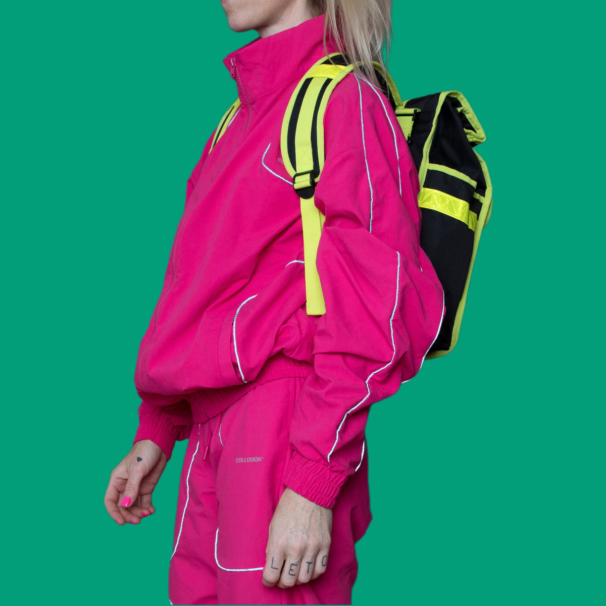 Neon rolltop backpack black pannier bike bag - Goodordering Neon black waterproof-coated rolltop backpack with bicycle pannier clips