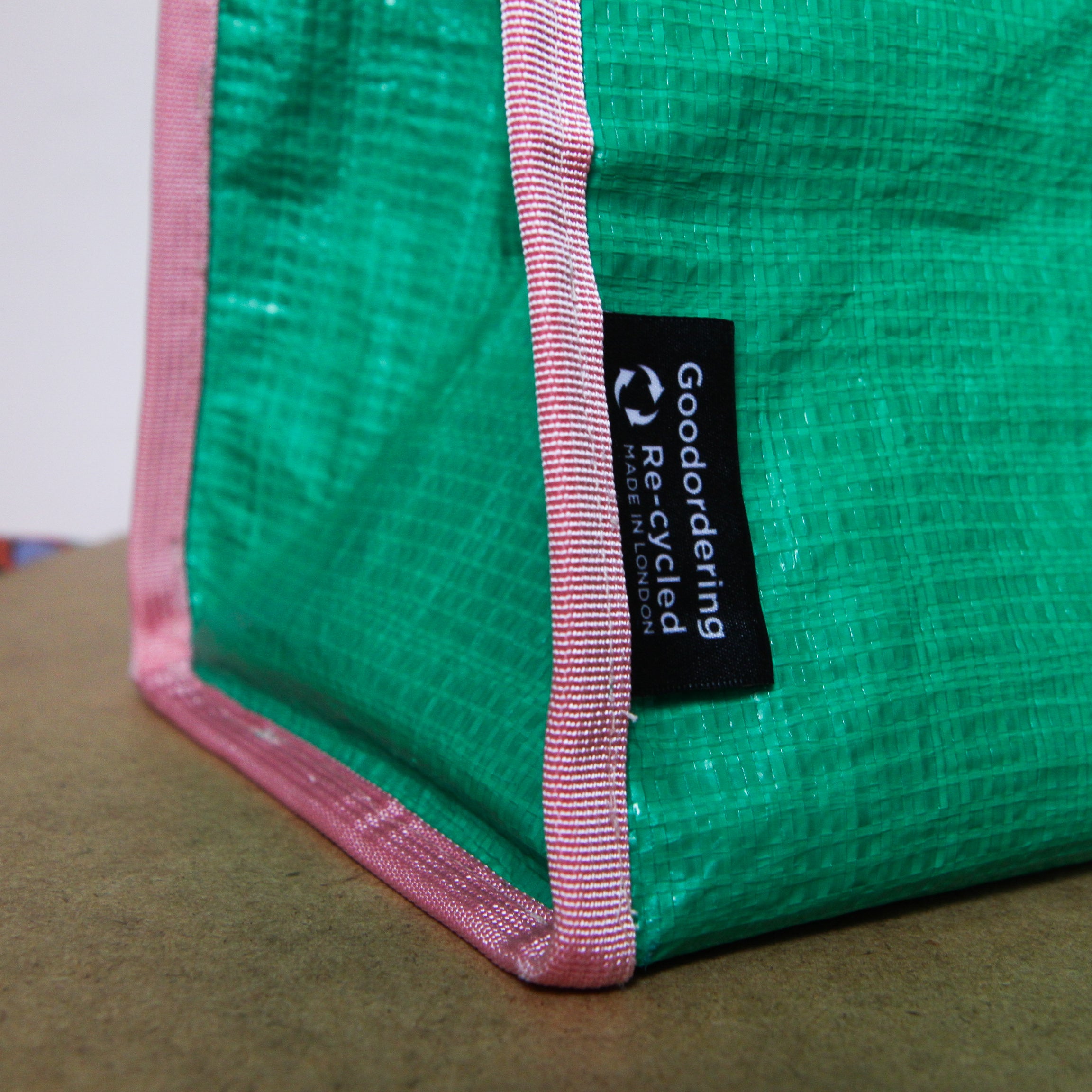 Upcycled tent tote bag EX-TENT eco dark green/pink – Goodordering