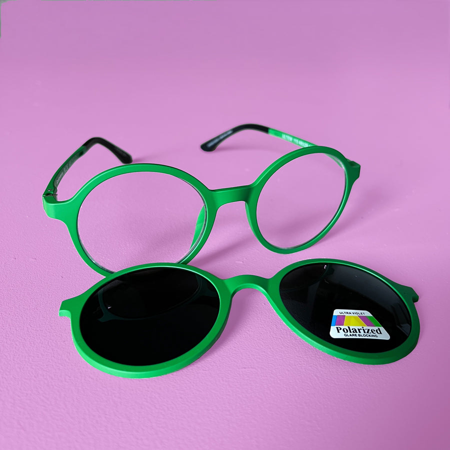 Green magnetic glasses & sunglasses in one