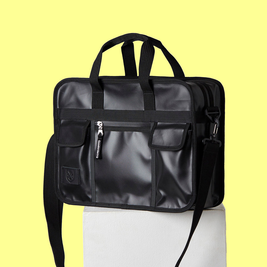 Monochrome Briefcase: Convertible pannier bag
